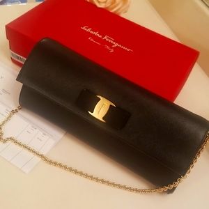 Like New Salvatore Ferragamo Vara Bow Clutch with removable chain in Black